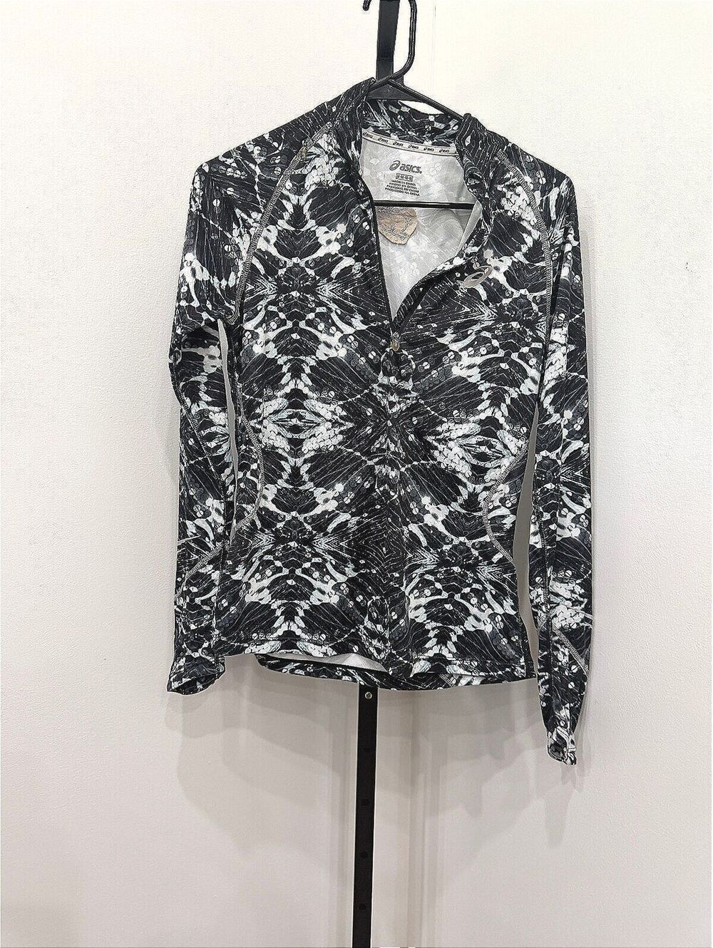 Asics Women's Long Sleeve Athletic Top Black and White Pattern Size Medium